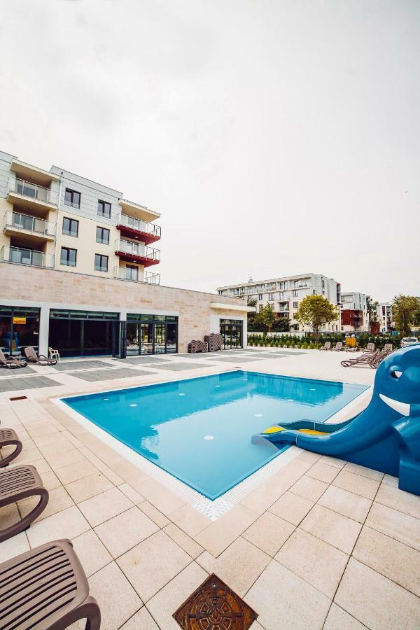 Lato Apartament Polanki Park Z Miejscem Parkingowym Kolobrzeg Bagian luar foto